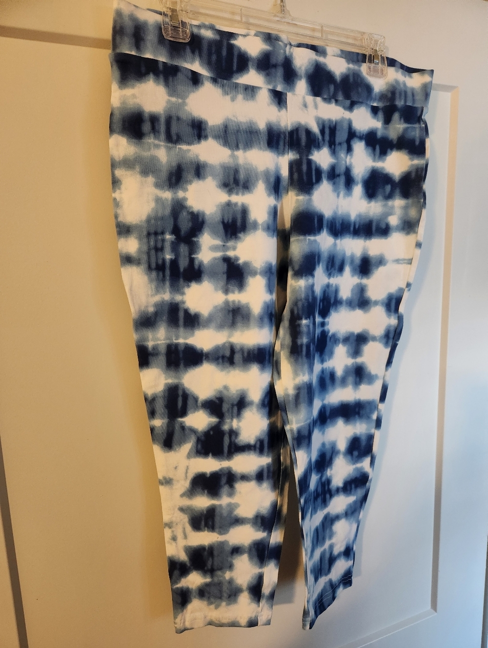 Torrid Size 2 Capri Legging